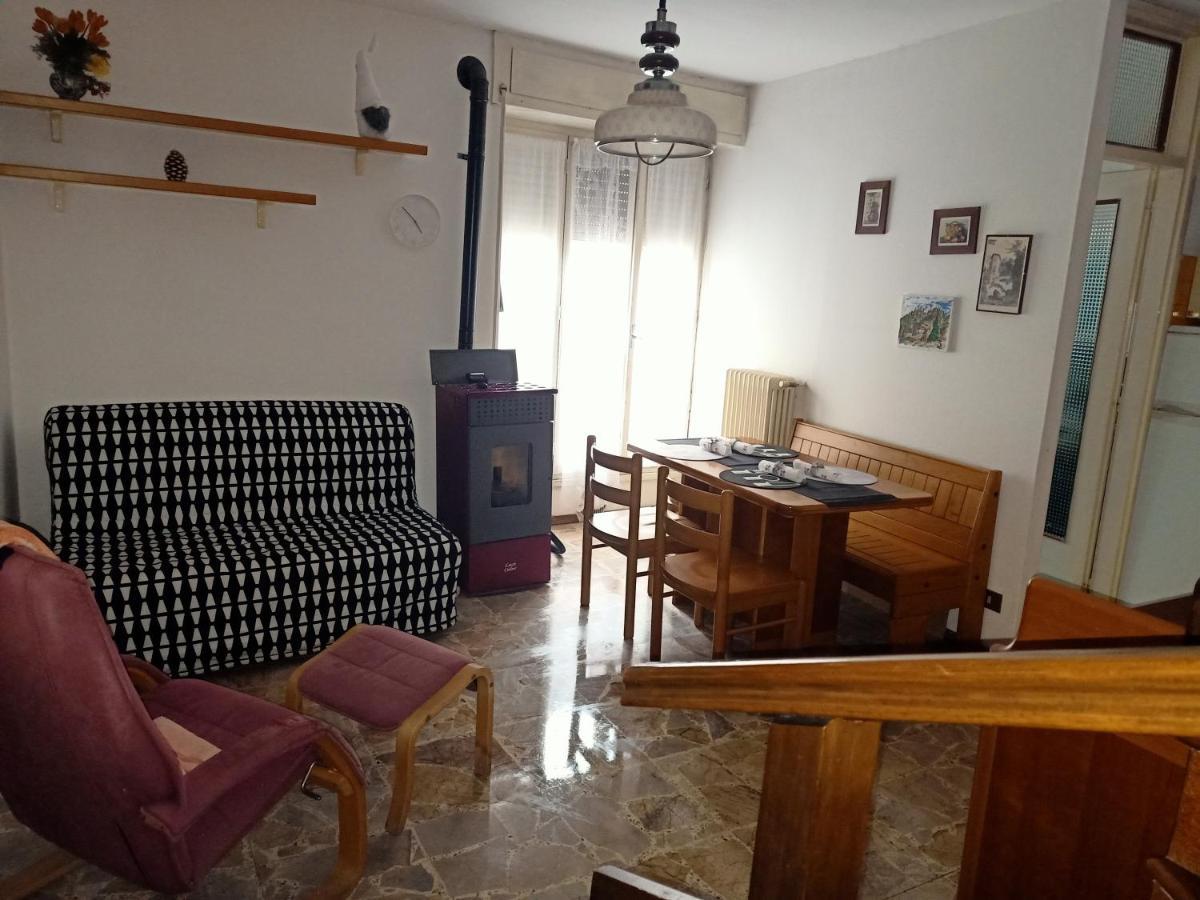 Nonno Meo Lägenhet Bellano Exteriör bild